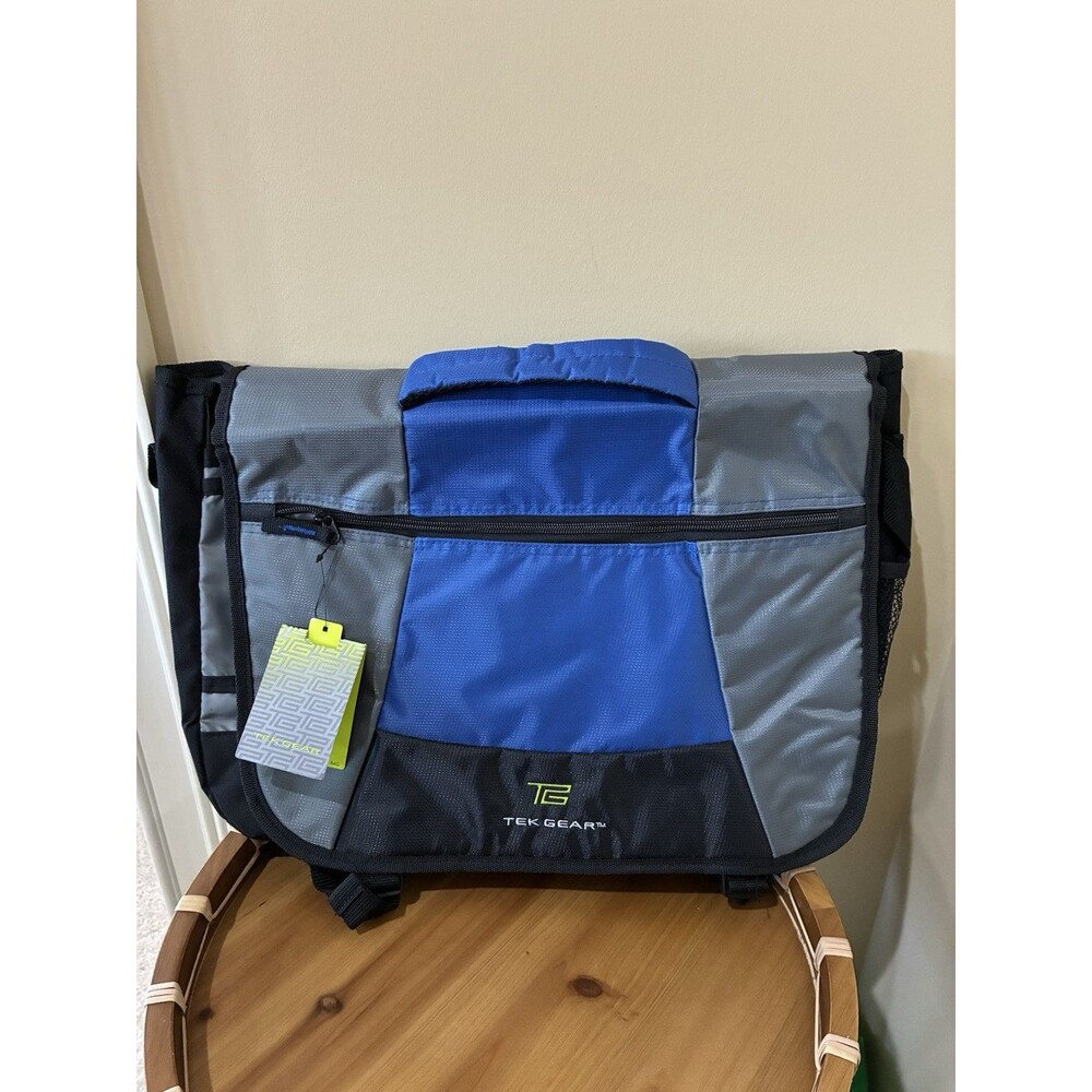 New Tek Gear BOYS  SCOUT Lap Top/Messenger Bag/School Bag Dark Gray and Blue NWT